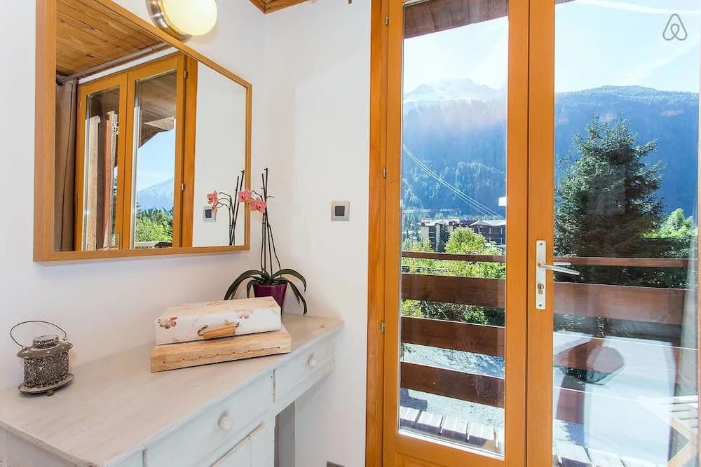 Chalet Falcon - Miniature 6