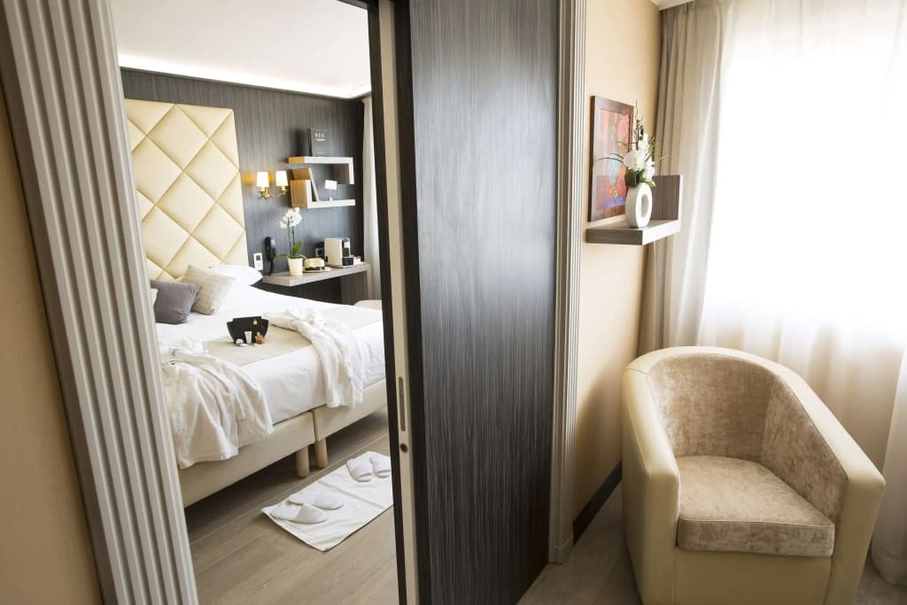 Best Western Plus Cannes Riviera & Spa - Miniature 7