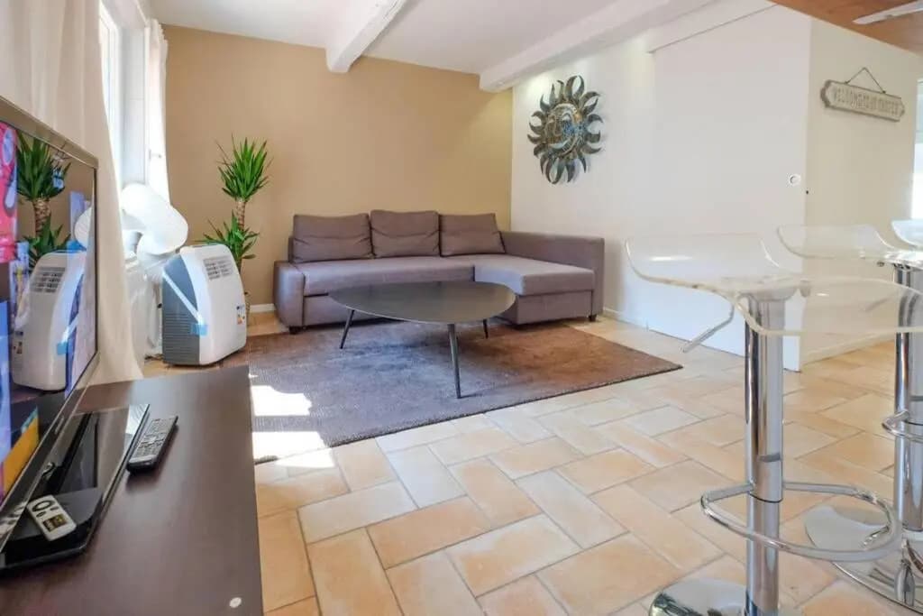 Appartement centre ville St Maxime, plage à pied - Photo 4