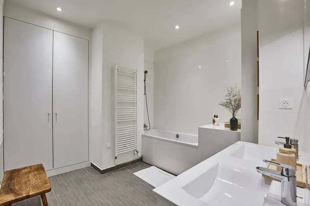 Sublime Apartment in the Heart of Paris - Miniature 8