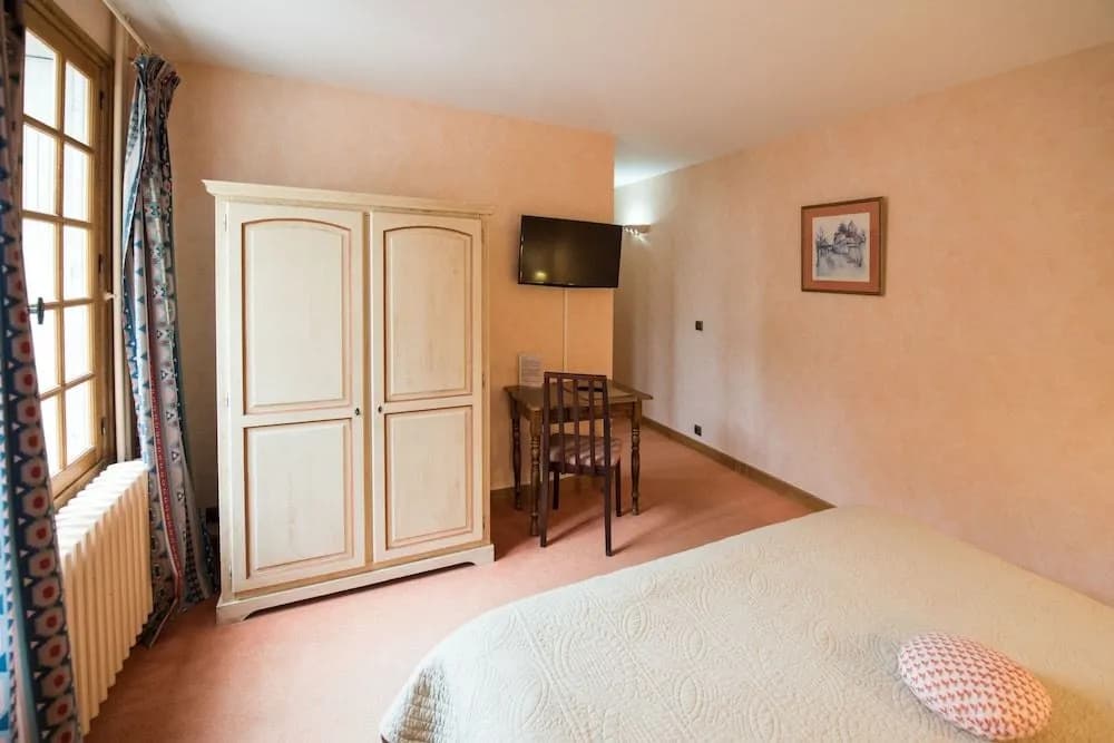 Logis Hôtel Domaine les Falaises - Photo 3