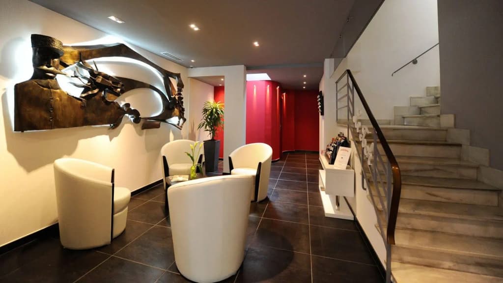 Hôtel Foch - Photo 2