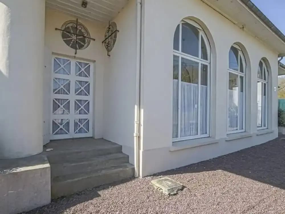 Spacious Holiday Home in Aure sur Mer With Garden - Miniature 7