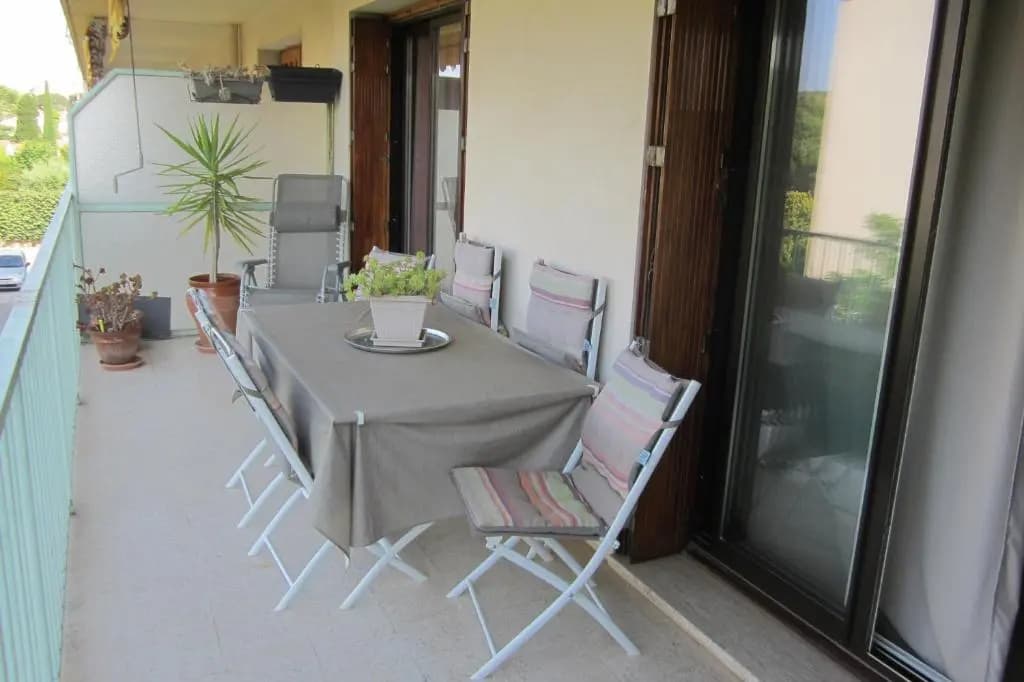 Appartement aux sablettes - Miniature 8