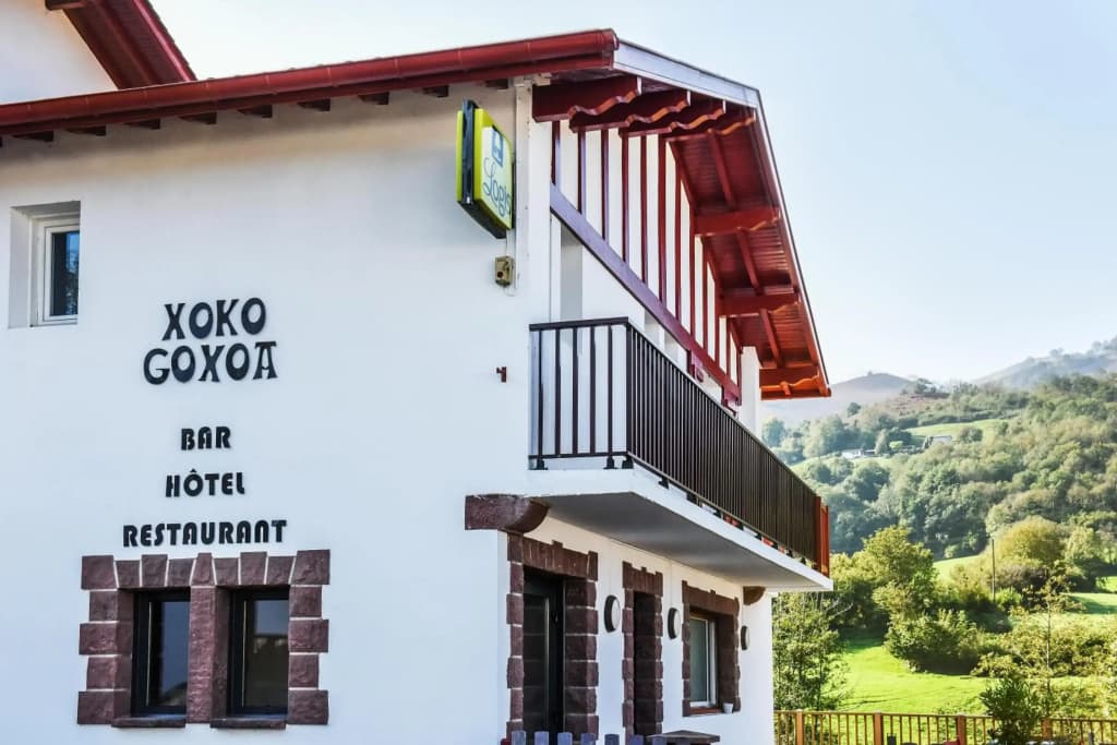 Logis Hotel Xoko-Goxoa - Photo 1
