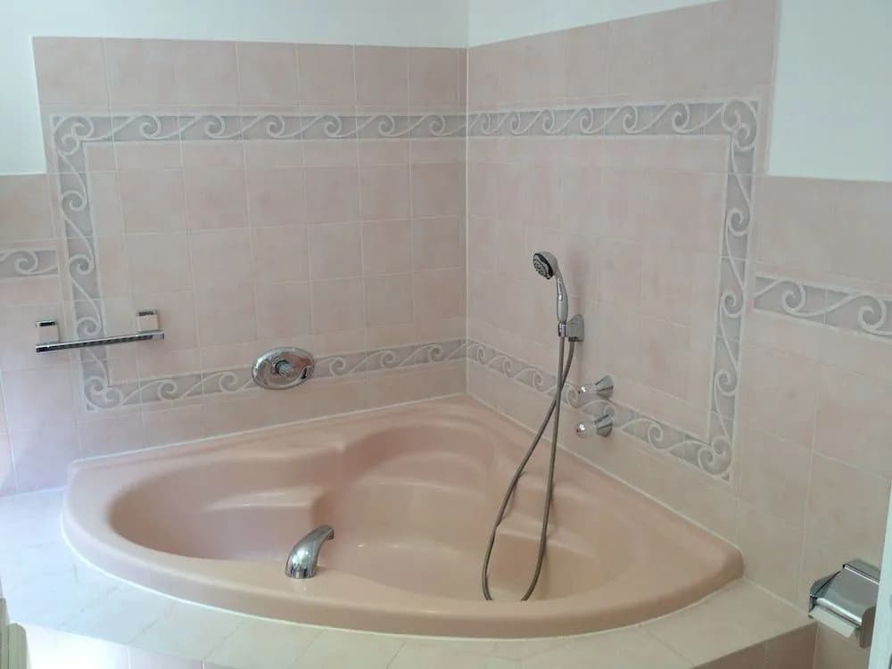 B&B With Charm - Quiet With Kitchen & sw Pool - Miniature 8