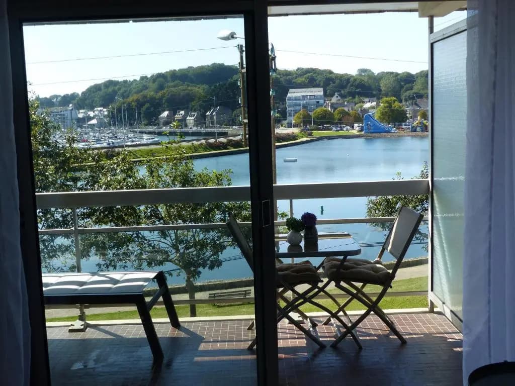 studio exposé plein sud vu sur le port de plaisance - Photo 5