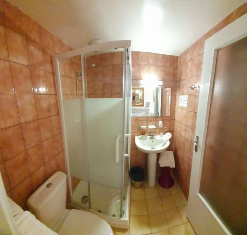 Hôtel Louvia - Miniature 8