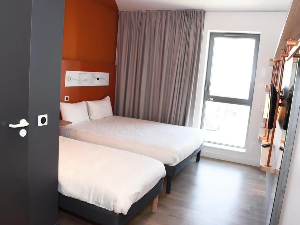 ibis budget Langres - Photo 4