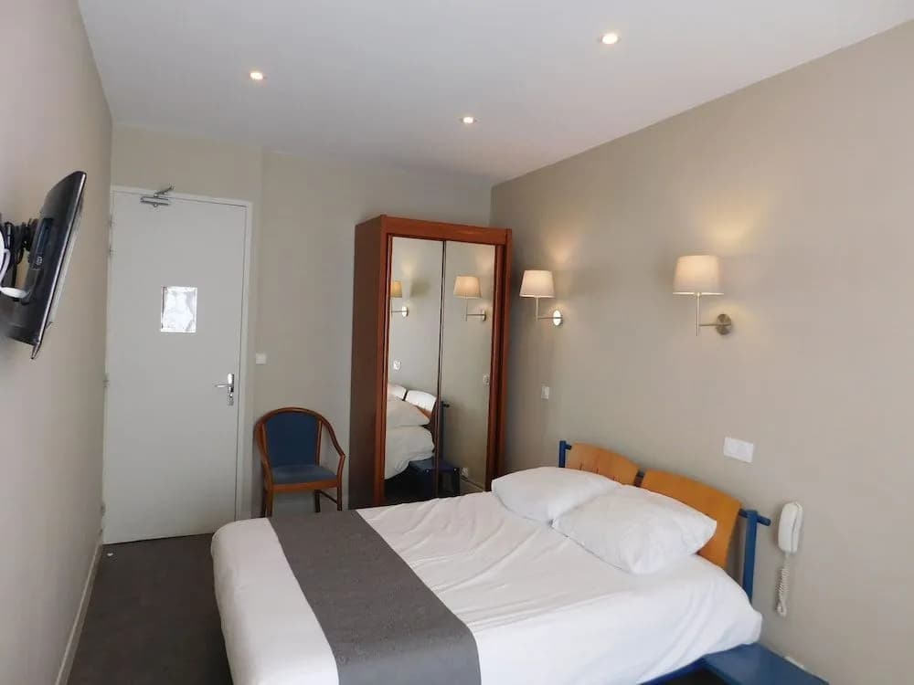 Hotel Des Pyrenees - Photo 5