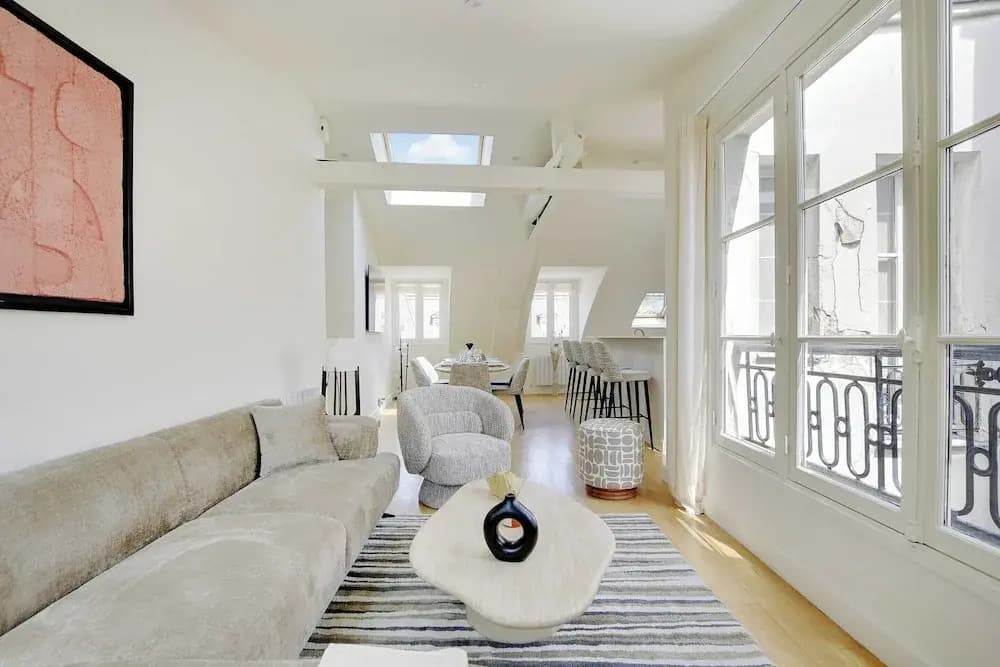 Apt a/c 3br/6p - Saint-lazare/les Champs Elysee - Miniature 8