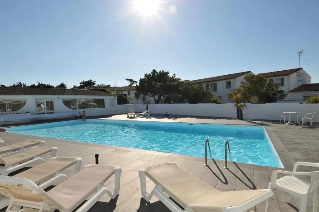 Location dans résidence avec piscine à 50m de la plage - Photo 5