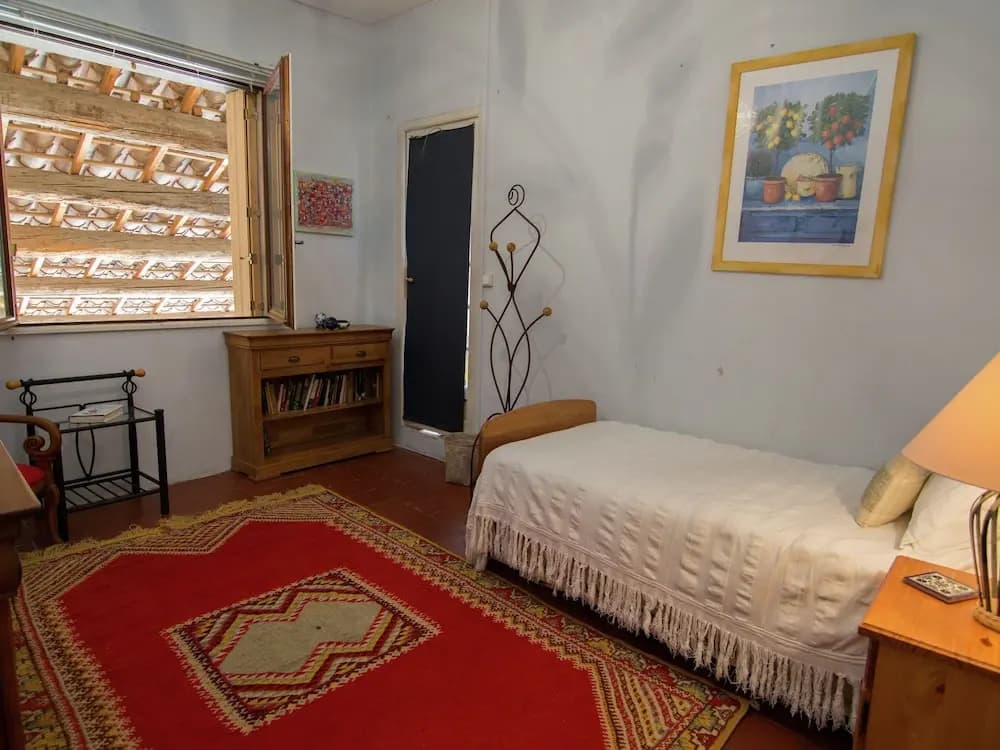 Historical Villa in Thezan-les-Beziers with Garden - Miniature 6