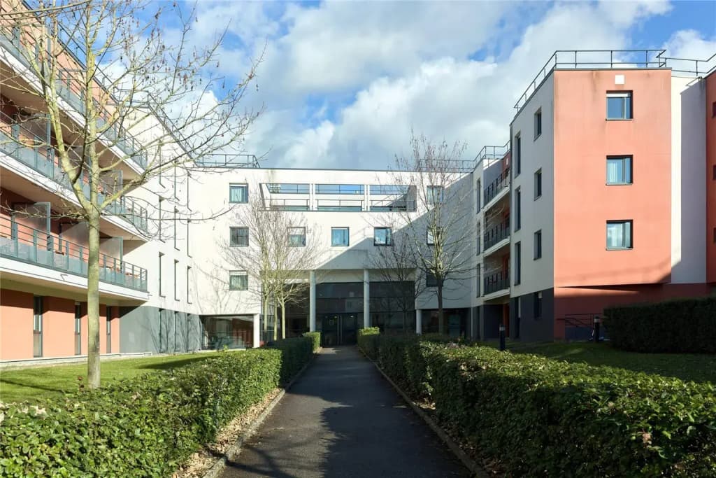 Comfort Aparthotel Versailles Saint Cyr l'Ecole - Photo 1