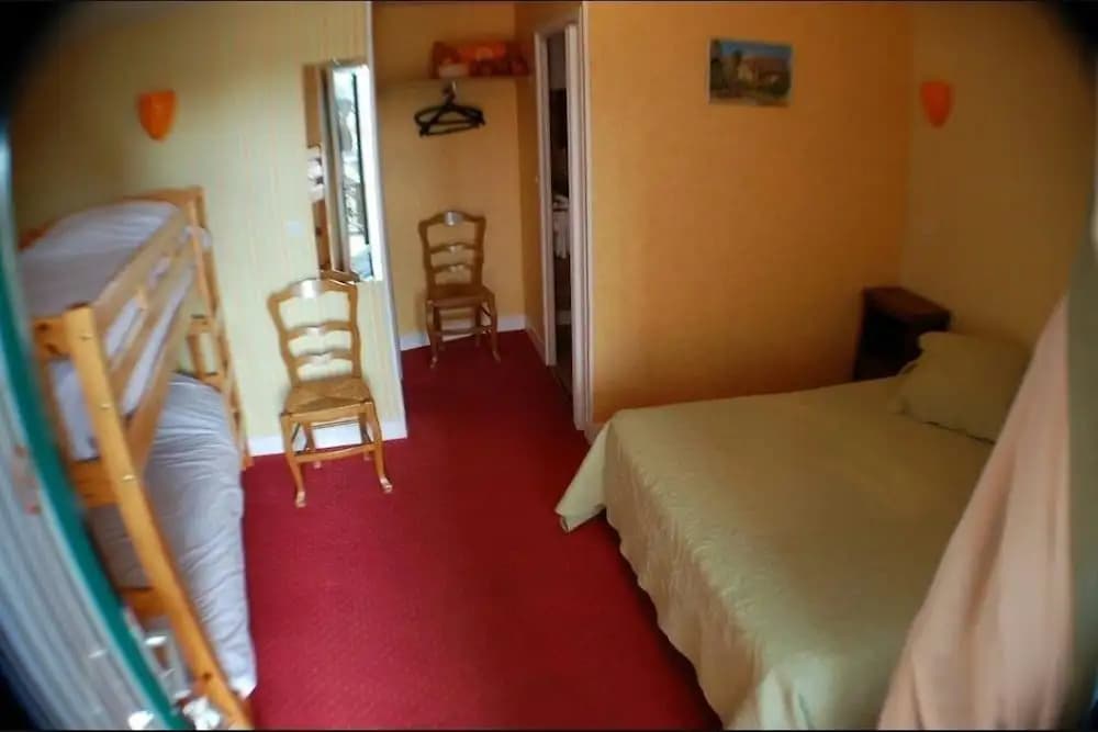 Hôtel Au jardin St Michel - Photo 3