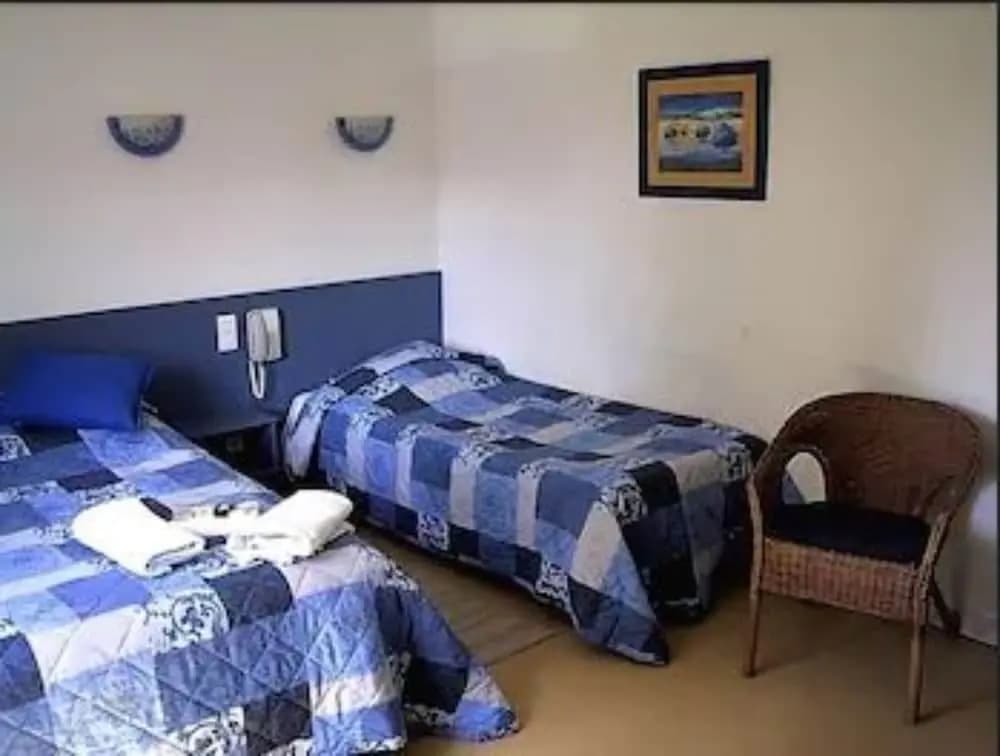 Logis Hotel l'Esterella - Photo 4