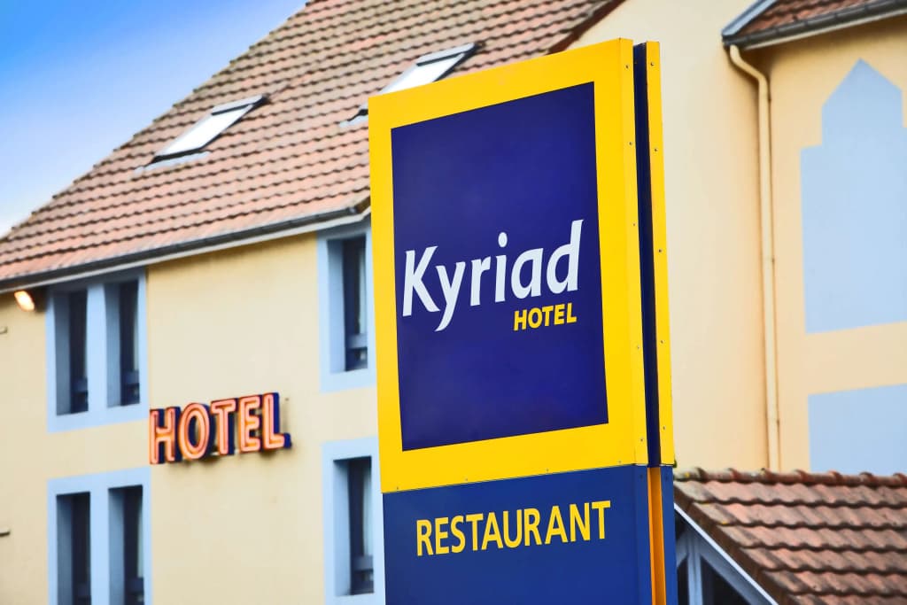 Hotel Kyriad Beauvais Sud - Photo 1
