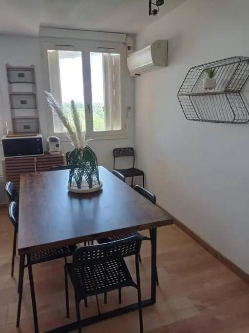Grand Appartement (Max 10 personnes) à 20 min de la mer - Miniature 7