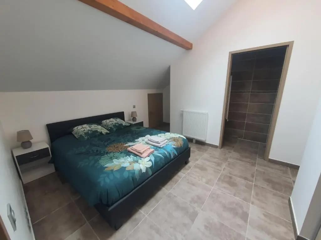 Superbe appartement T2 dans résidence neuve avec vue exceptionelle sur les montagnes, avec parking privatif.situé à proxim...