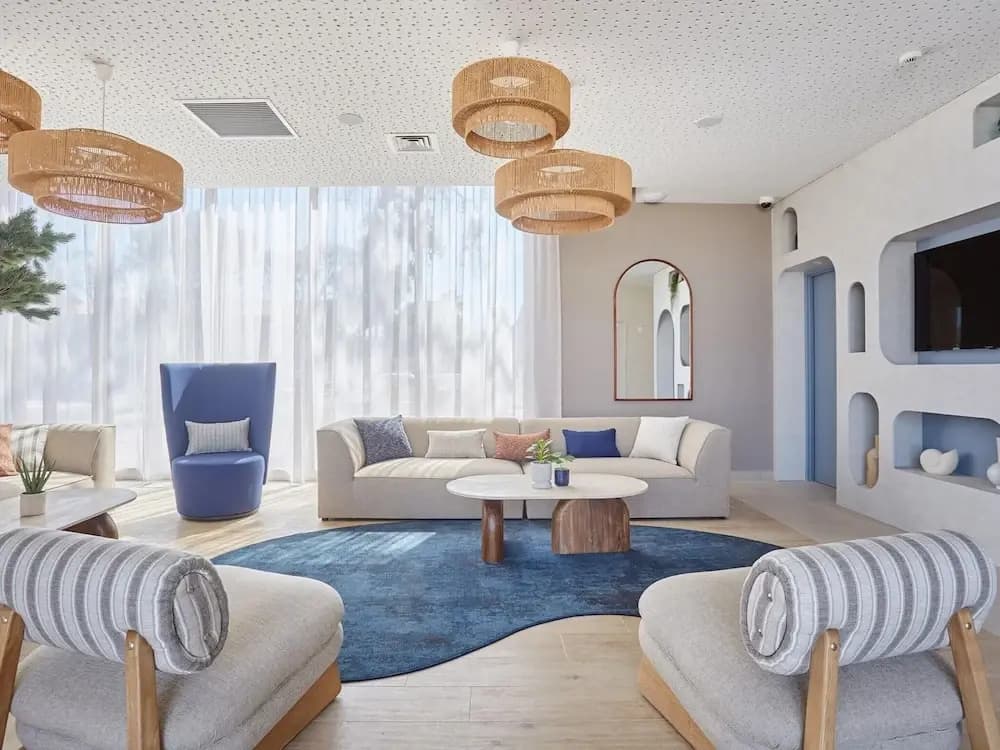 Apartment in Giens With Pool & Beaches Nearby - Miniature 7