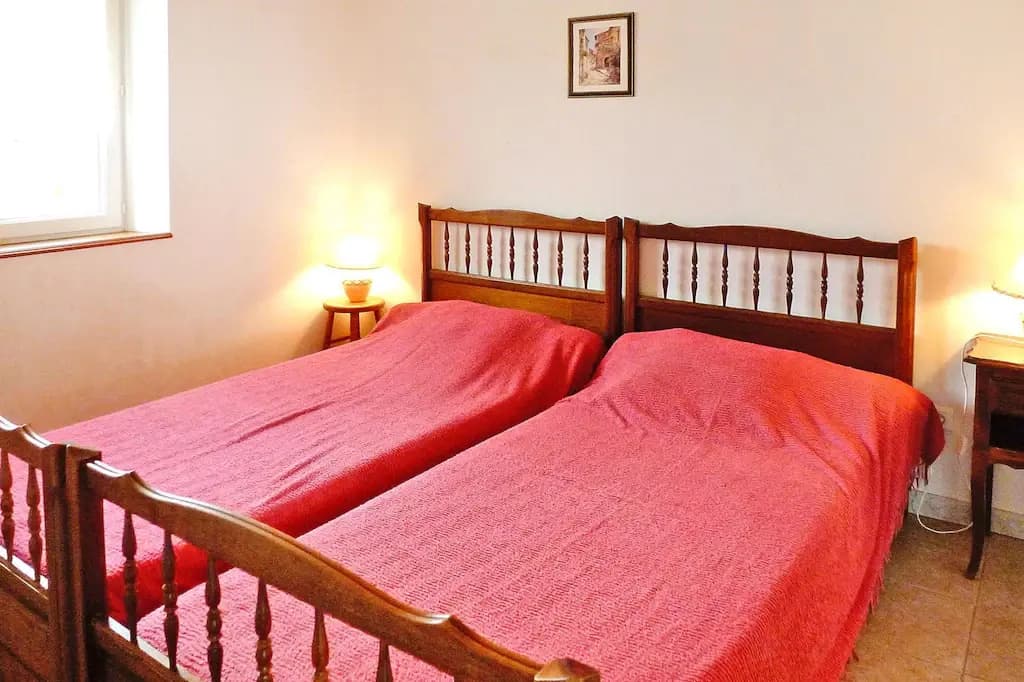 Charming Stone House With Shared Pool, Chambonas - Photo 2