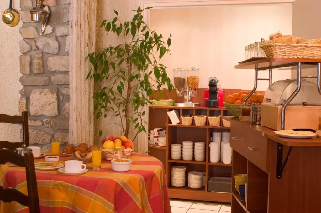 Hotel Le Commerce - Miniature 8