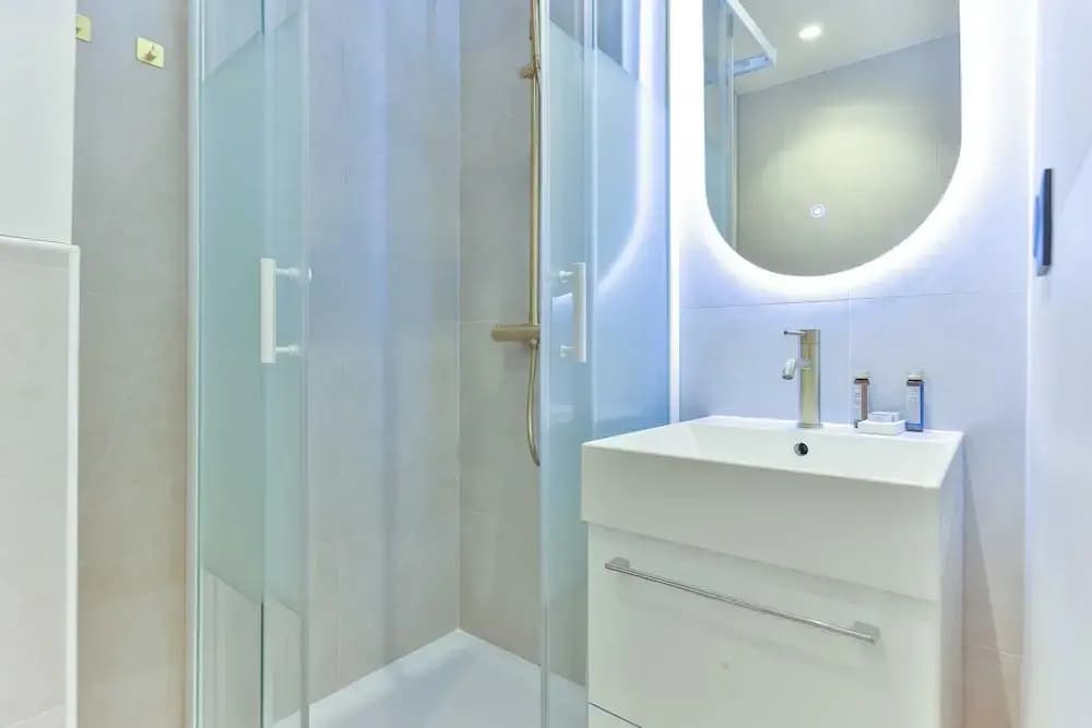 Beautiful 1 Bedroom Apartment - Miniature 6