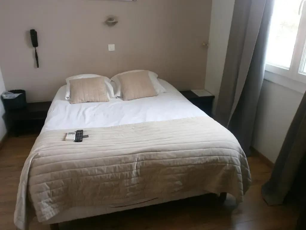 Blue Hotel - Photo 4