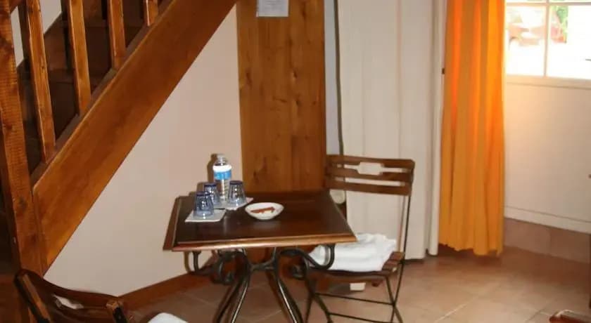 Chambres d'Hôtes La fontaine de Lautrec - Photo 2