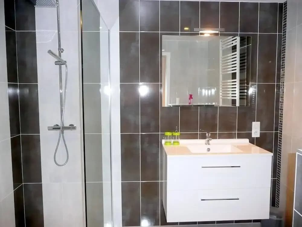 Holiday Home With sea Views, St. Nic - Miniature 6