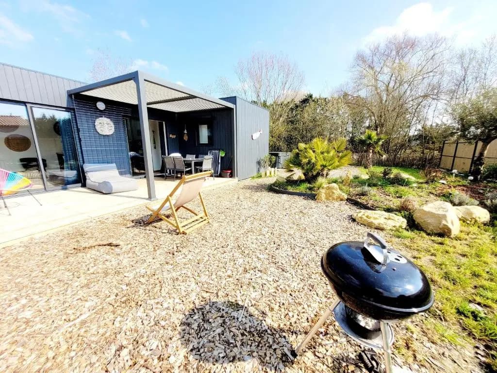 Maison de 2 chambres avec jacuzzi jardin amenage et wifi a Saint Jean de Monts a 1 km de la plage - Miniature 6
