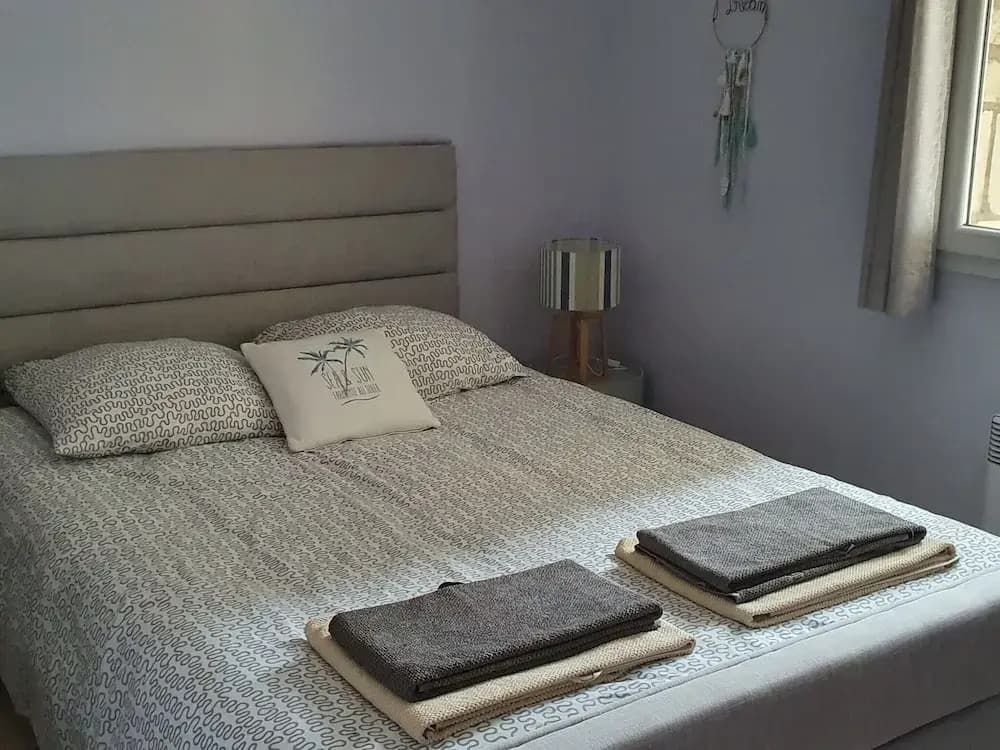 Simplistic Holiday Home in Orgon With Swimming Pool - Photo 3