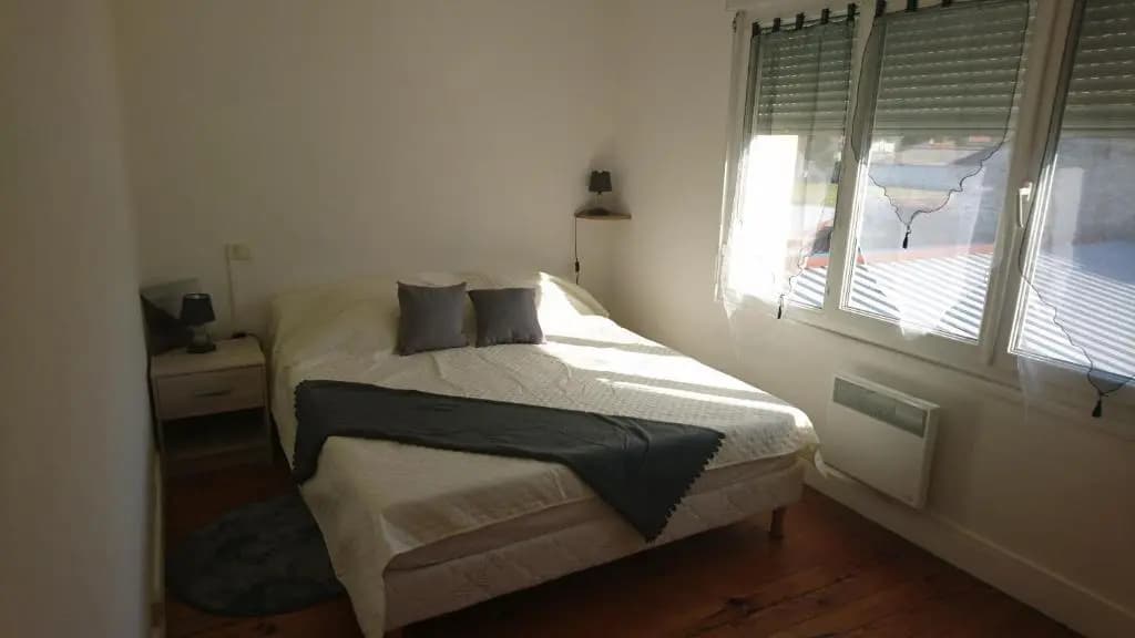 appartement de 79 m² à 500 mètres de la cure - Photo 4