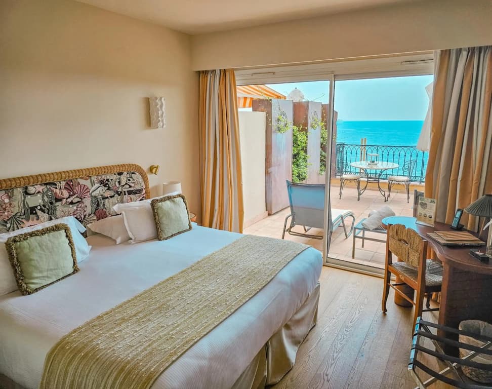 Hôtel La Pérouse Nice - Photo 2