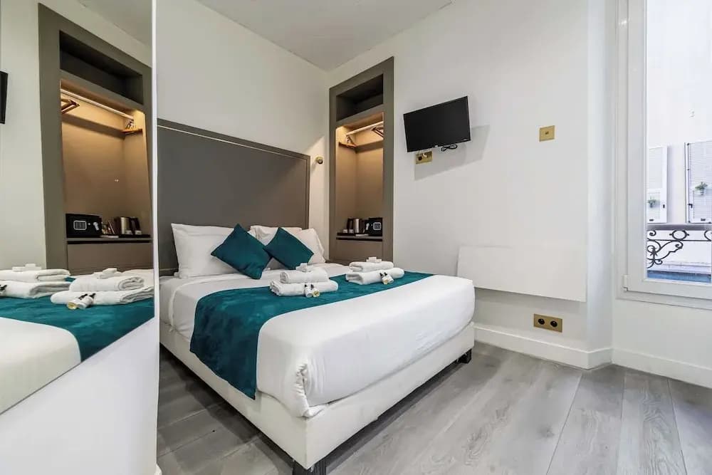 Hotel Avaton - Deluxe Bedroom - Cannes Palais - Photo 1
