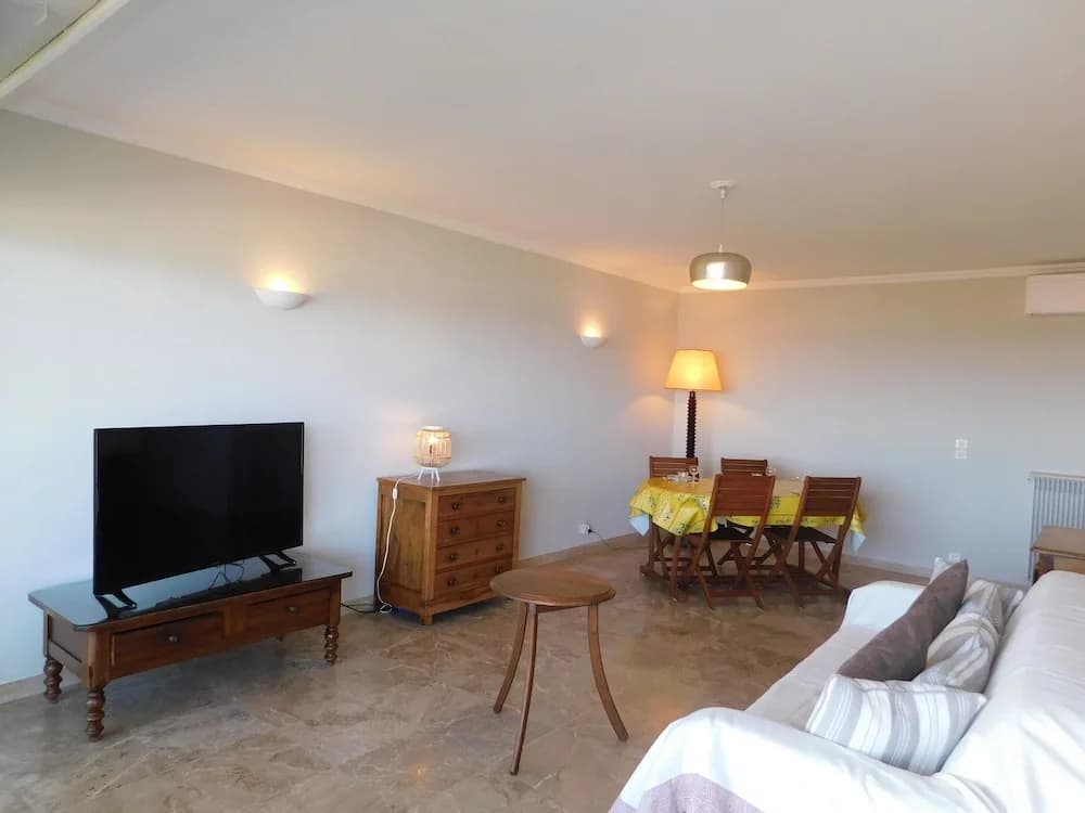 Studio terrasse dans résidence avec piscine - Photo 3
