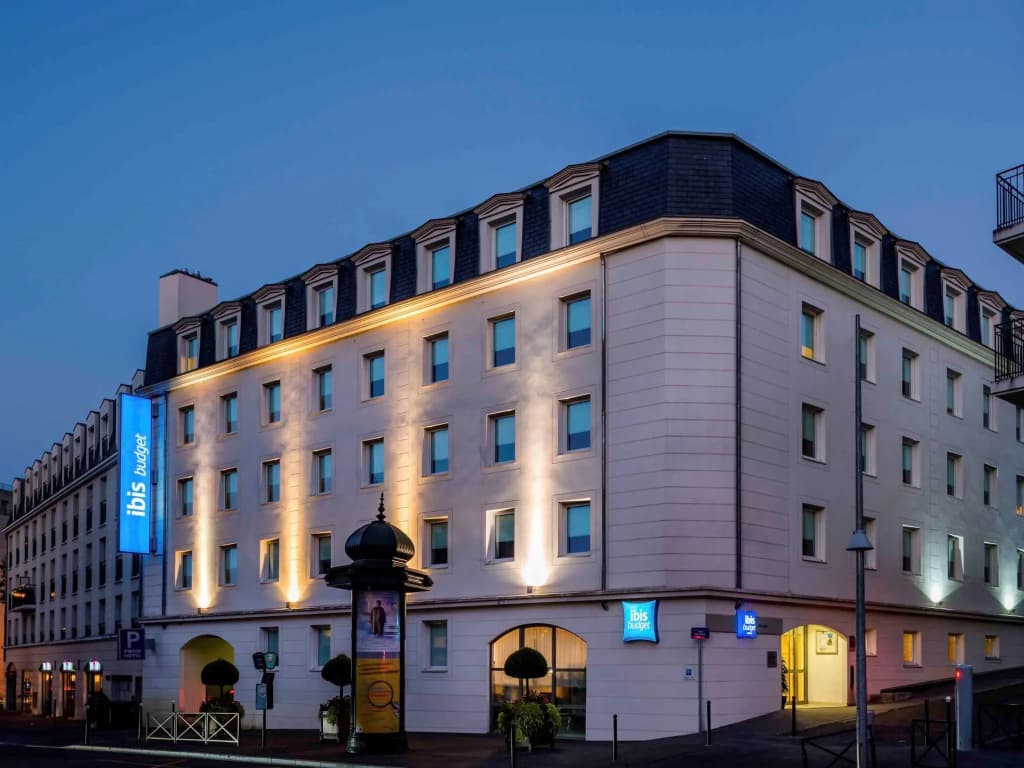 ibis budget Meudon Paris Ouest - Photo 1