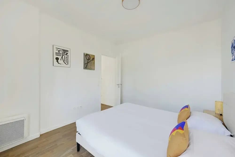 Charming Apartment - 2br-4p- Balcony- Malakoff - Photo 2