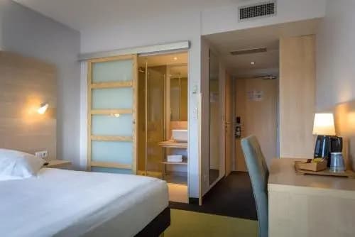 Hotel Renaudot - Photo 3