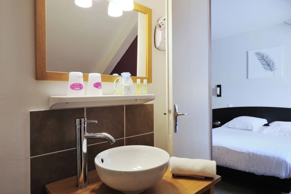 Hotel Le Bayeux - Miniature 8