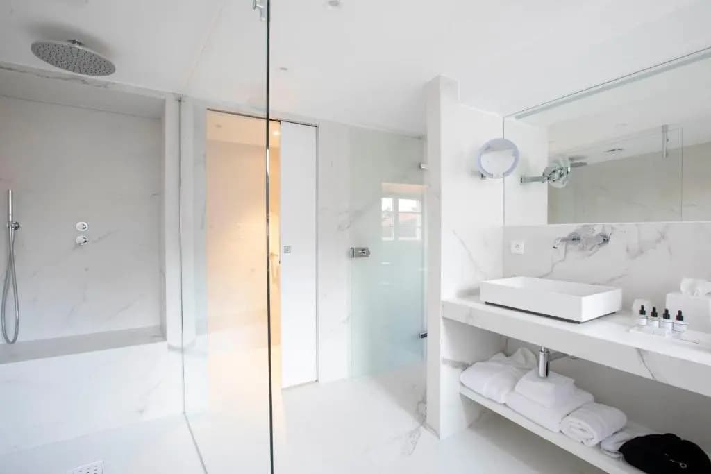 BORD EAU Guest House - Miniature 8