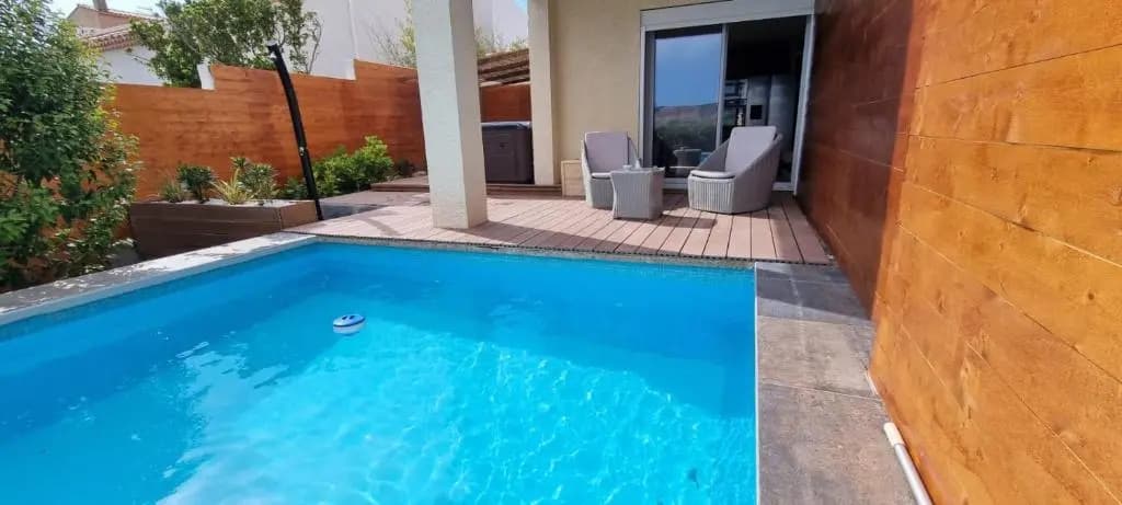Rêves de vie, appartement vue mer, piscine non chauffée et spa privatifs - Miniature 7