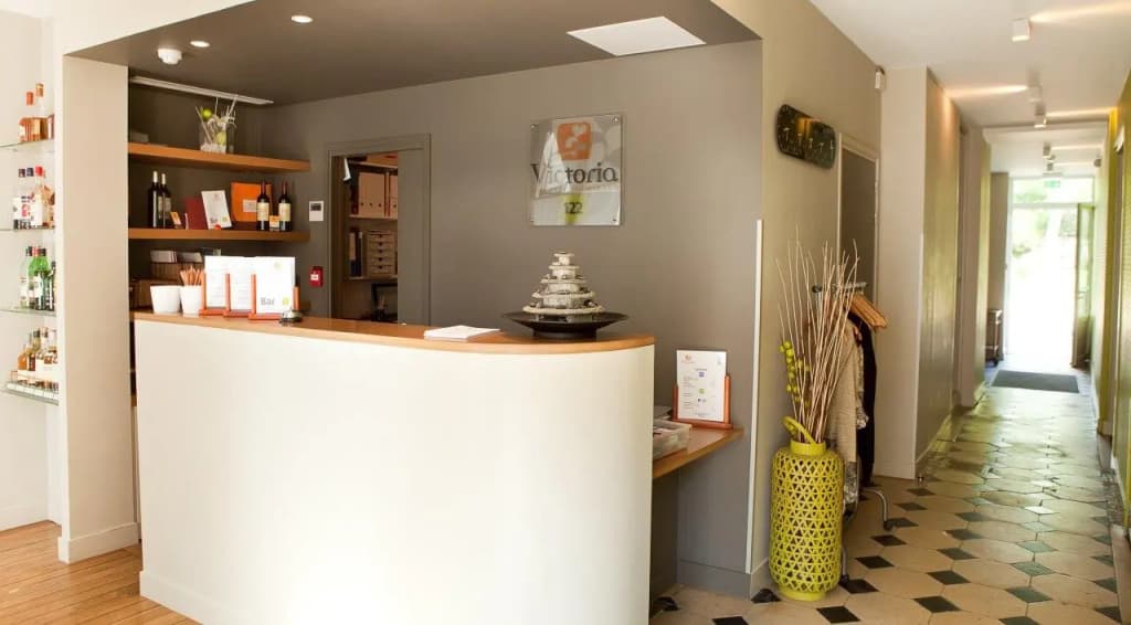 The Originals Boutique Hotel Victoria Fontainebleau - Photo 2