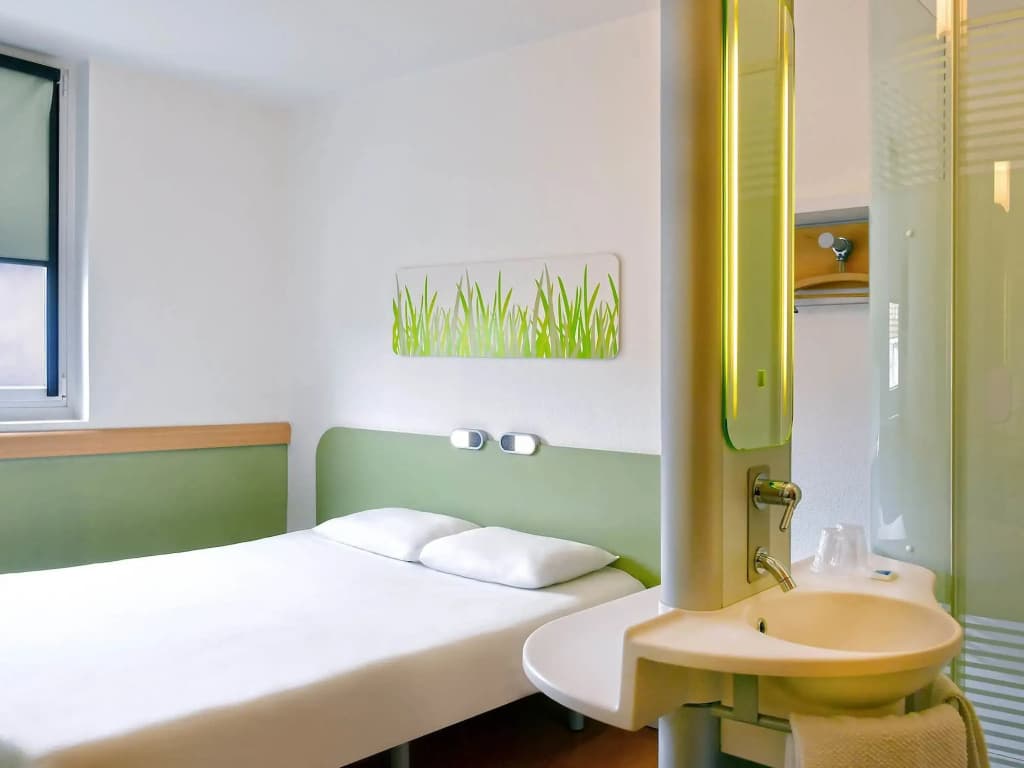 ibis budget Nimes Centre Gare - Miniature 8