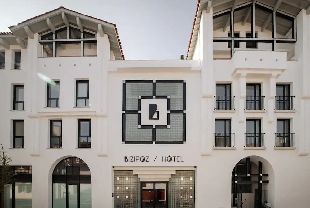 Bizipoz Hotel - Photo 1