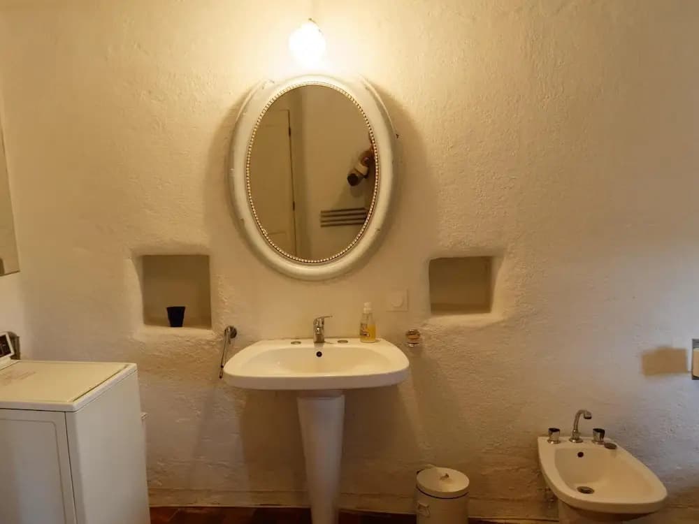 Charming Stone House - Miniature 7