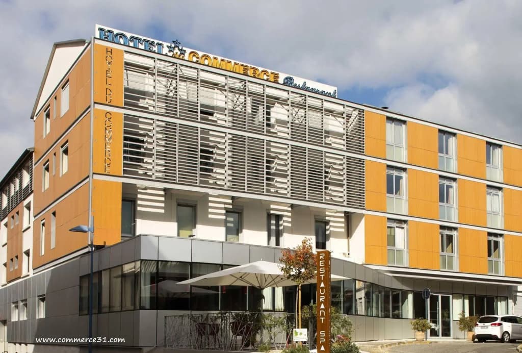 Hôtel du Commerce - Photo 1