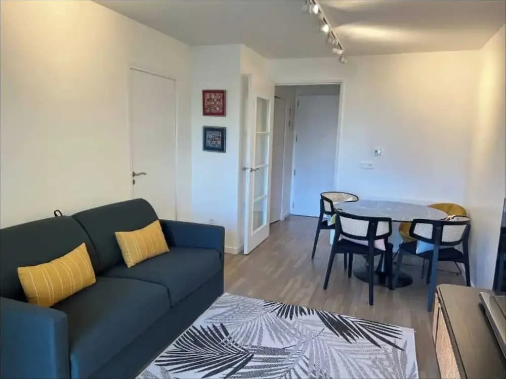Flat With Balcony 4p/1bdr Near La Defense - Miniature 7