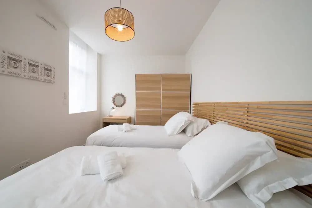 Beautiful Apartment With sea View - Photo 3