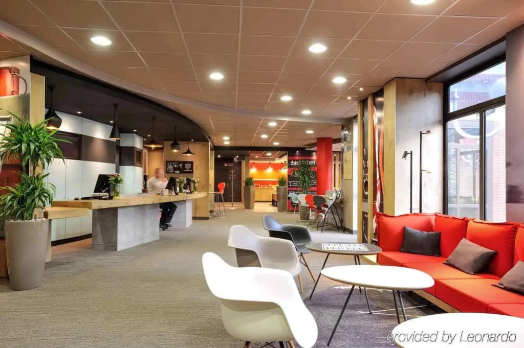 Hotel ibis Lille Centre Gares - Photo 2